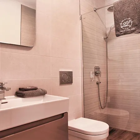 Leilani Appartement *